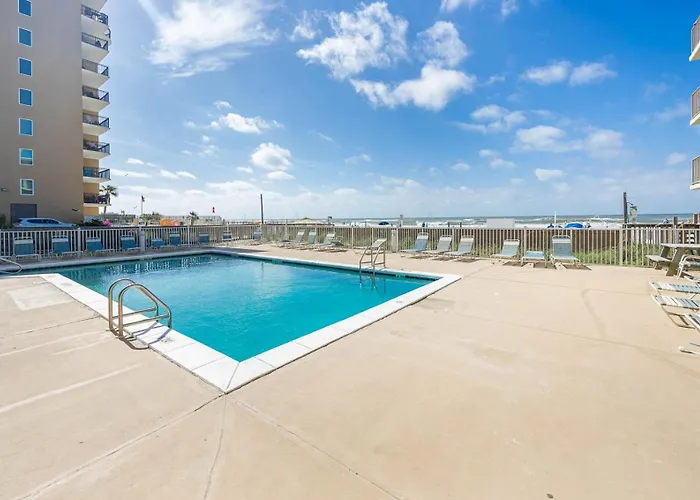 Gulf Village 6 *