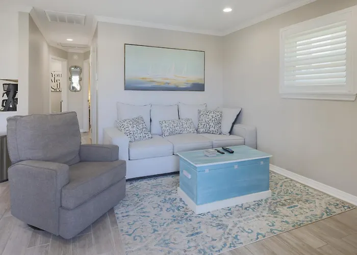 Gulf Village 6